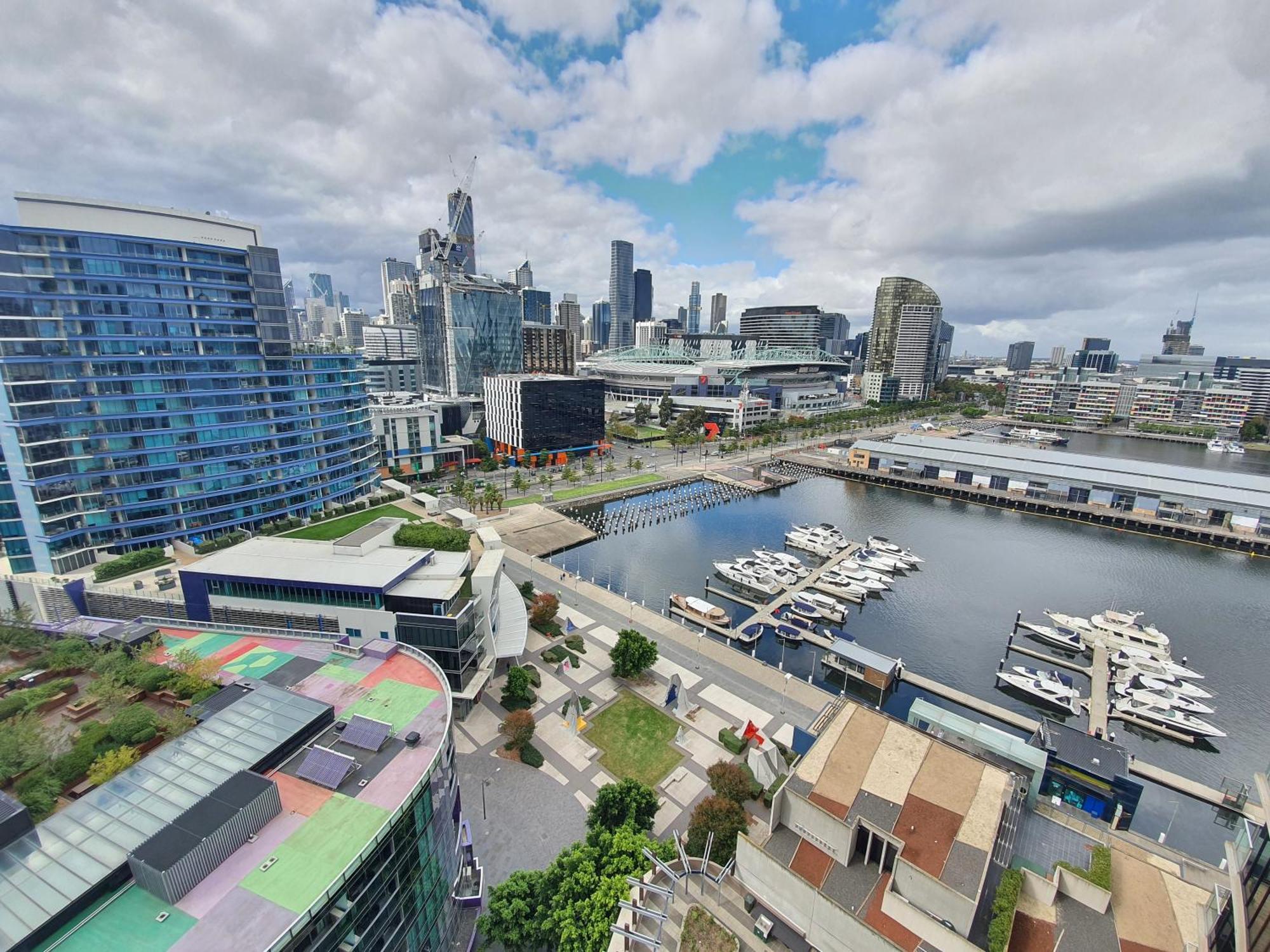 Harbour Escape Apartments Docklands Melbourne Buitenkant foto