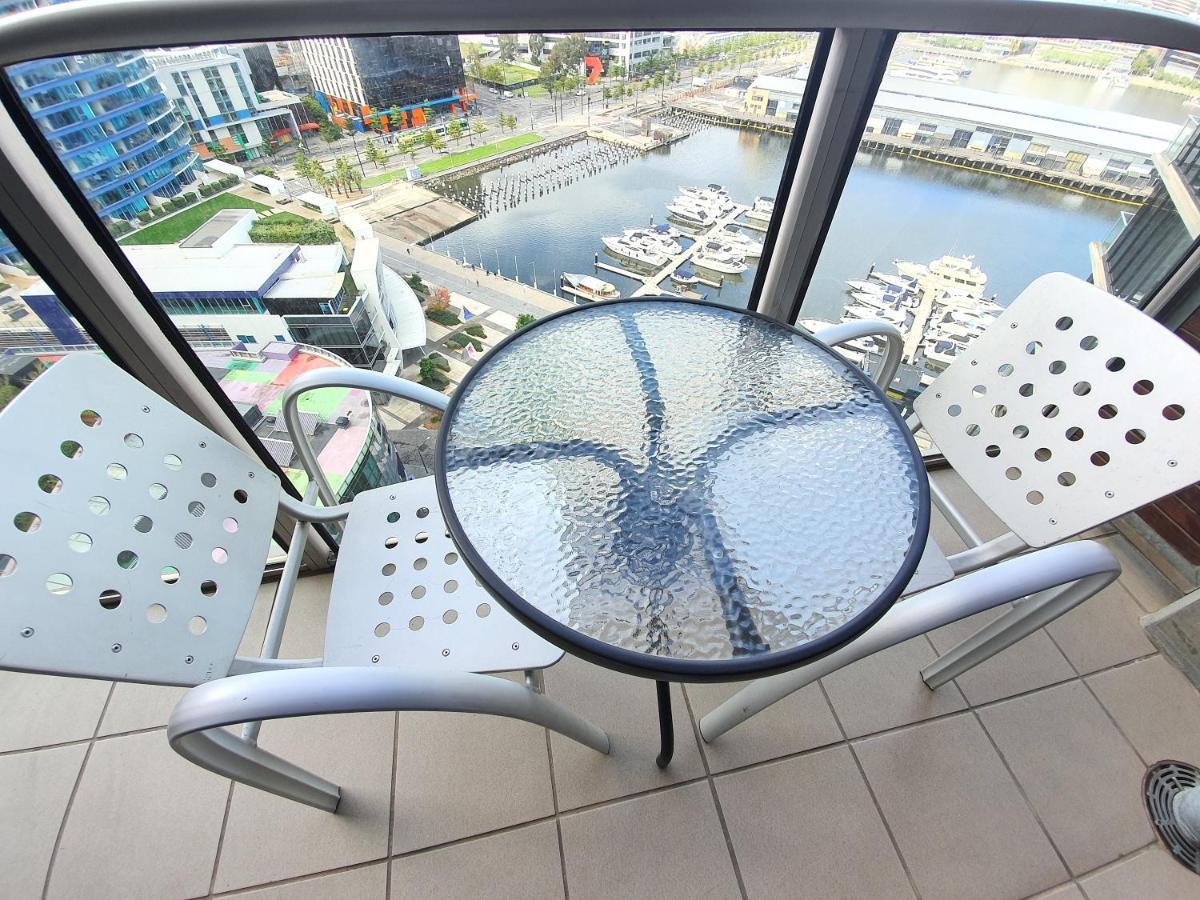 Harbour Escape Apartments Docklands Melbourne Buitenkant foto